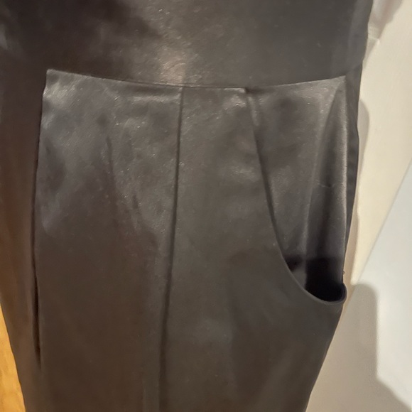 Black satin tulip skirt - Picture 6 of 7